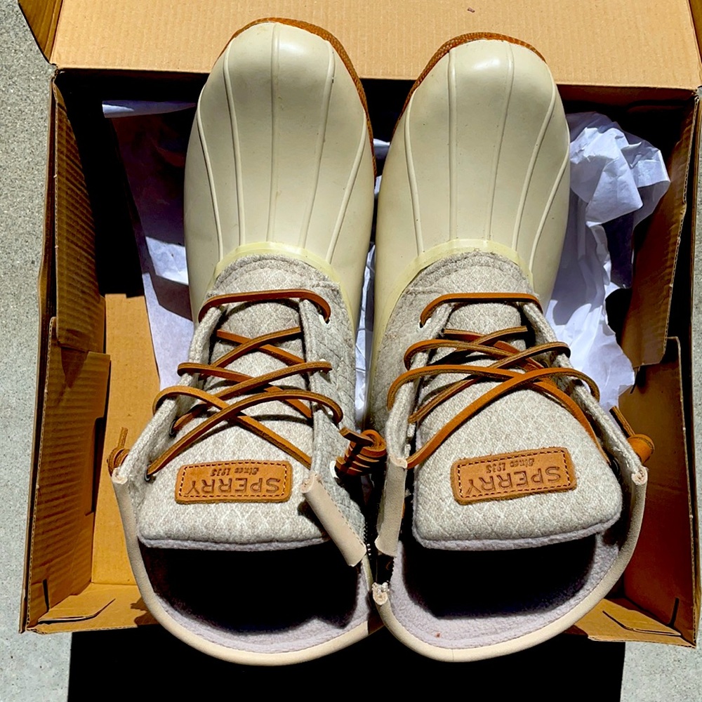 Sperry Saltwater Wool Linen Boots with box